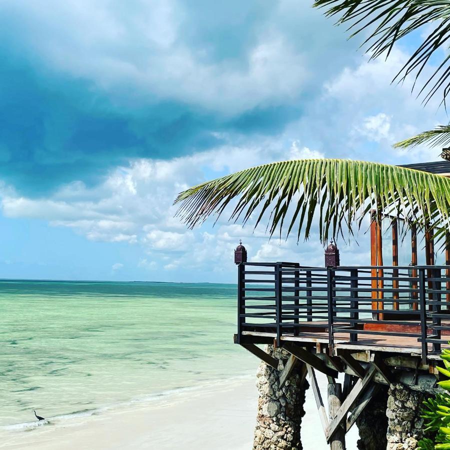 Palumboreef Beach Resort Уроа Екстериор снимка