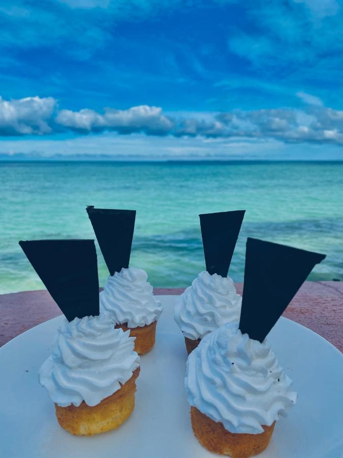 Palumboreef Beach Resort Уроа Екстериор снимка