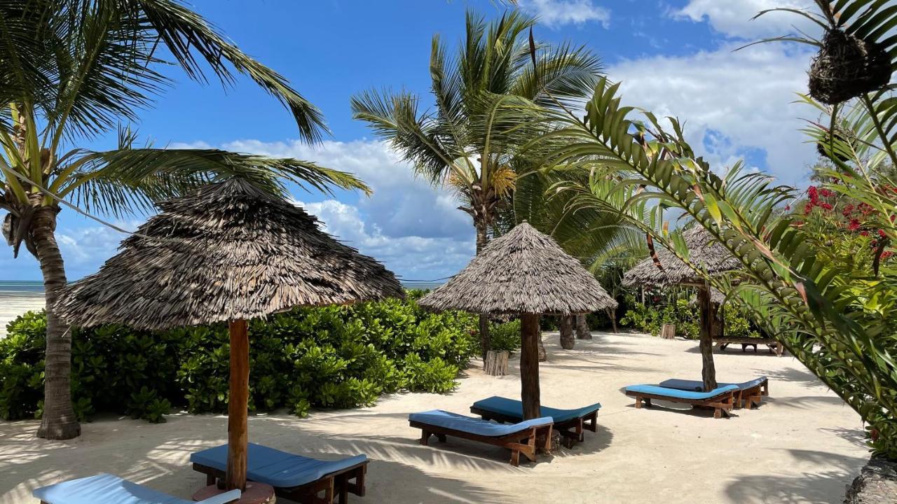 Palumboreef Beach Resort Уроа Екстериор снимка