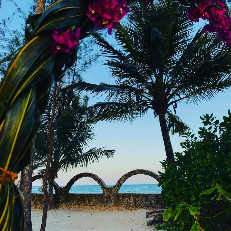 Palumboreef Beach Resort Уроа Екстериор снимка